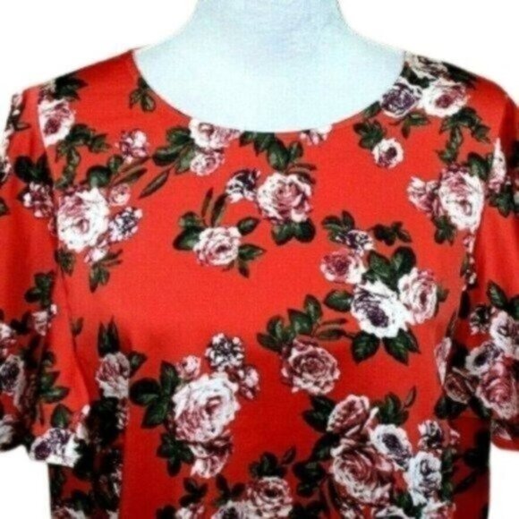 NWOT Roaman's Floral Flutter Sleeve Top - Picture 3 of 4